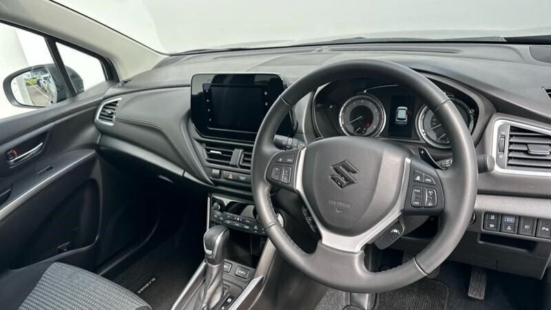 Image 2/4