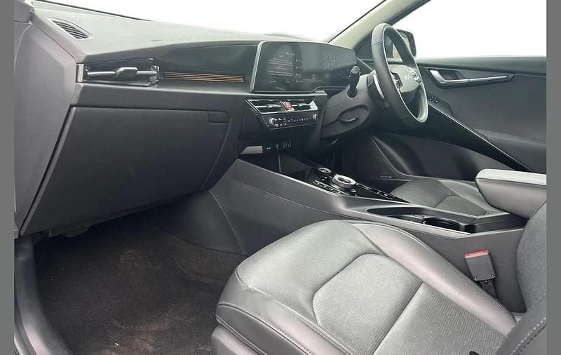 Used Kia e-Niro 150 kW (204 HP) 2023 Green SUV