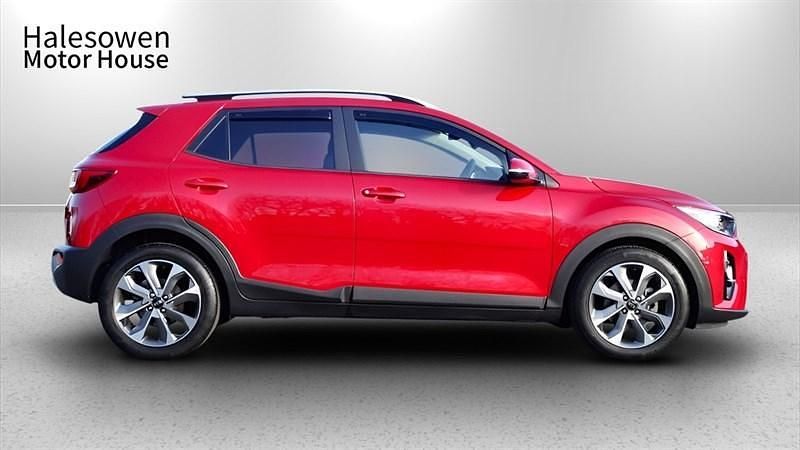 Used Kia Stonic 118 HP (86 kW) 2019 Red SUV