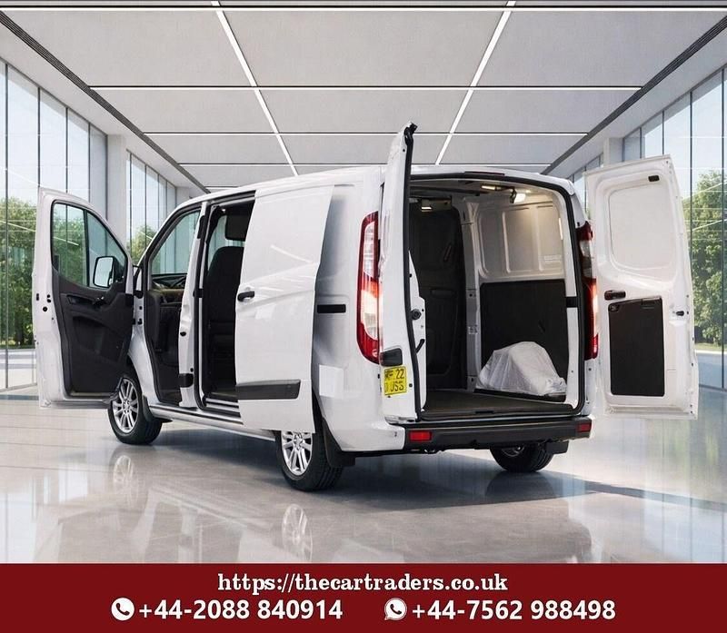 Used Ford Transit Custom Limited 130 HP (95 kW) 2022 White Van