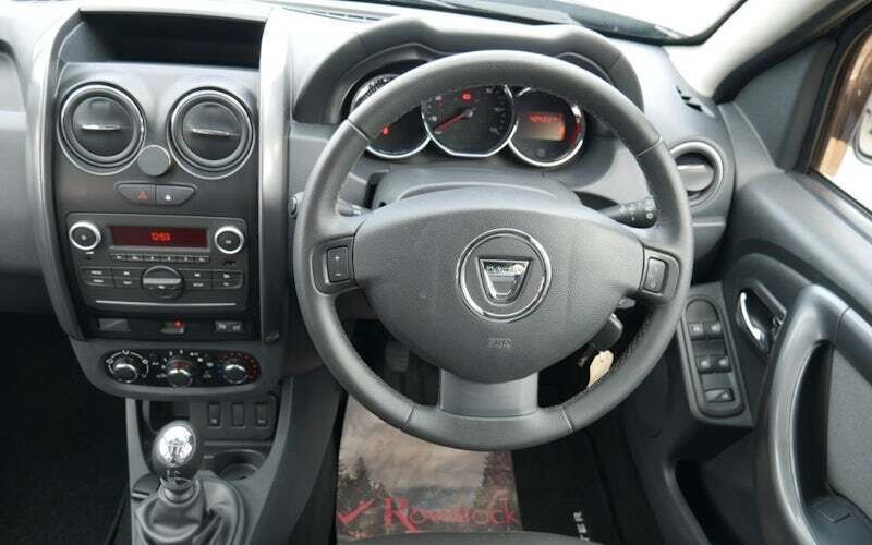 Image 2/4