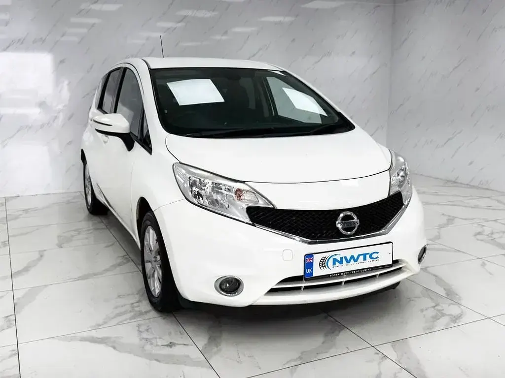 Used Nissan Note Acenta Premium 80 HP (58 kW) 2016 White Hatchback