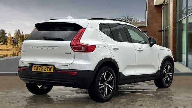 Usado Volvo XC40 Plus 197 CV (144 kW) 2023 SUV