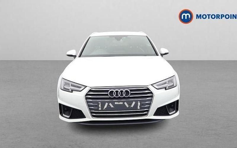Used Audi A4 S-Line 150 HP (110 kW) 2019 White Estate