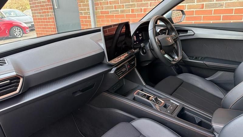 Used Cupra Leon 150 HP (110 kW) 2025 Grey Estate