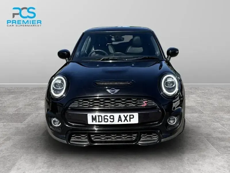 Usado Mini Cooper S Hatch 2019 Negro Utilitario