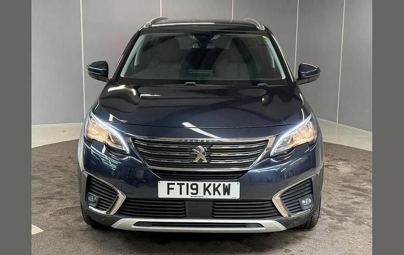 Used Peugeot 5008 Allure 130 HP (95 kW) 2019 Blue SUV