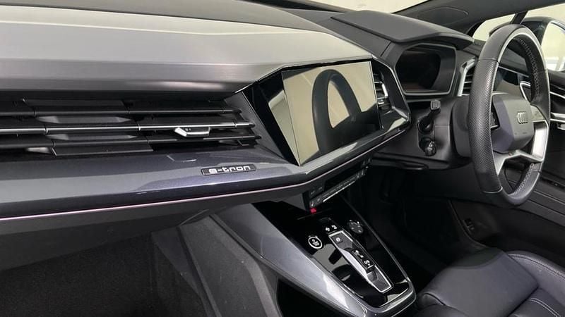 Used Audi Q4 e-tron S-Line 210 kW (286 HP) 2024 Mauve/purple SUV