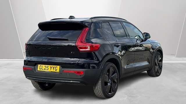 Used Volvo XC40 Plus 163 HP (119 kW) 2026 SUV