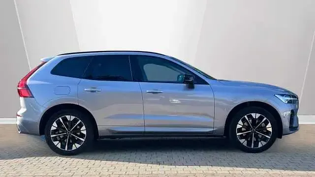Used Volvo XC60 Plus 247 HP (181 kW) 2026 SUV