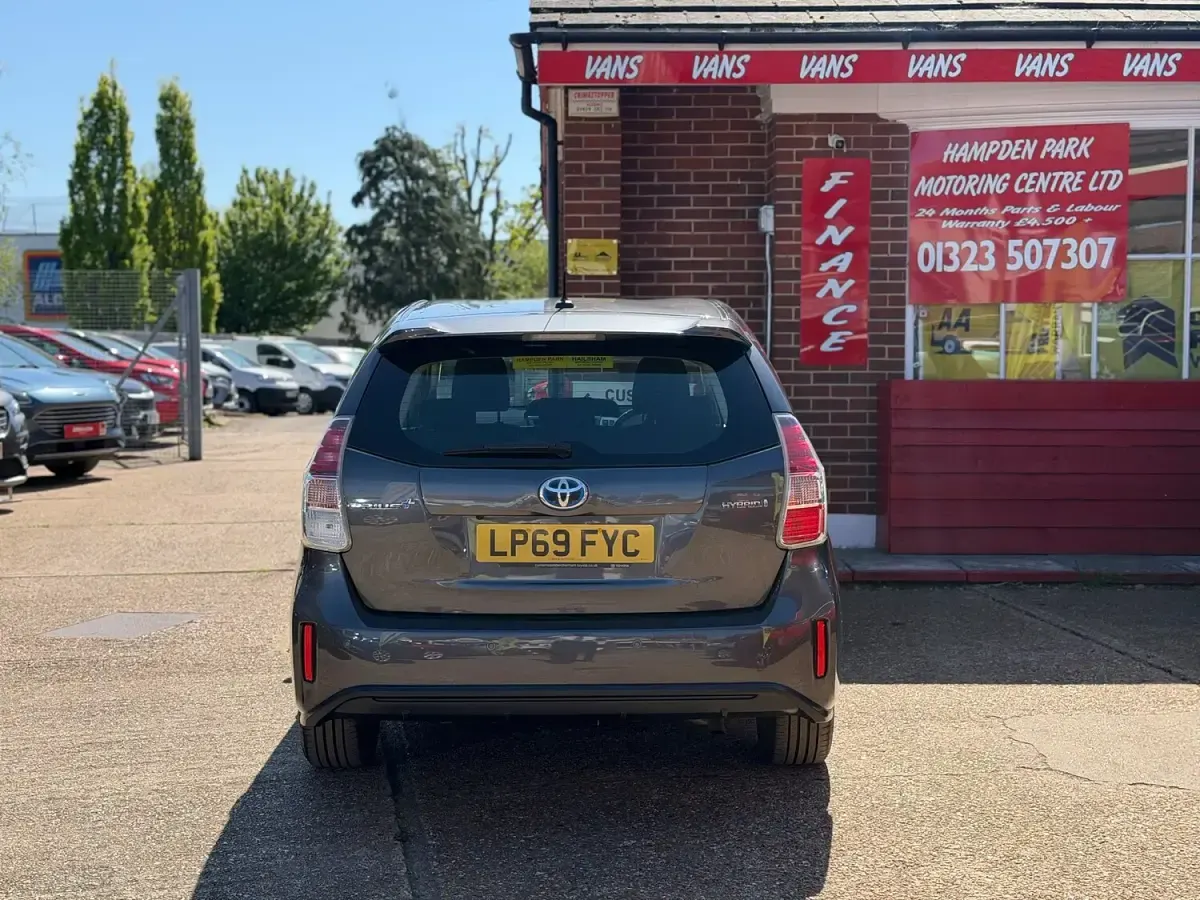 Used Toyota Prius+ 136 HP (100 kW) 2020 Grey MPV