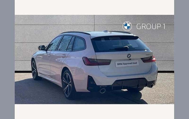 Used BMW 330e M Sport 288 HP (211 kW) 2023 White Estate
