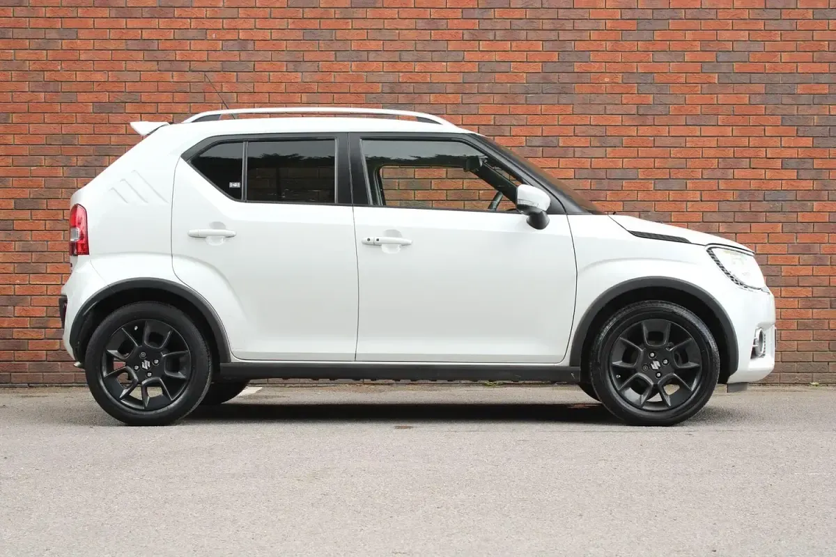 Used Suzuki Ignis SZ5 90 HP (66 kW) 2018 White SUV