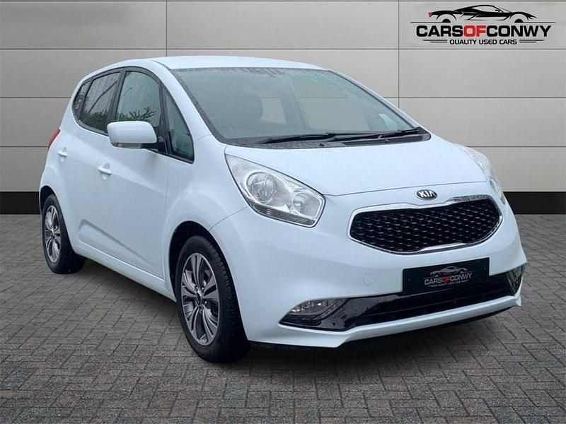White Used 2015 Kia Venga 3 Hatchback | £7,995 (Fair price) - Image 1/4