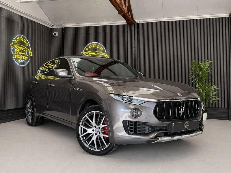 Used Maserati Levante 275 HP (202 kW) 2017 Grey SUV