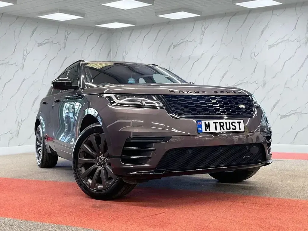 Usado Land Rover Range Rover Velar SE Dynamic 250 HP (183 kW) 2023 Cinzento SUV
