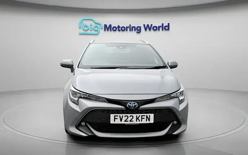 Used Toyota Corolla Design 122 HP (89 kW) 2022 Grey Estate