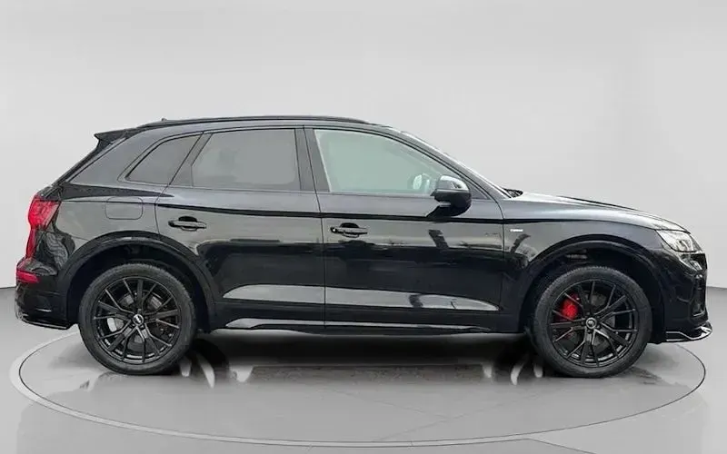 Used Audi Q5 Comfort 204 HP (150 kW) 2022 Black SUV