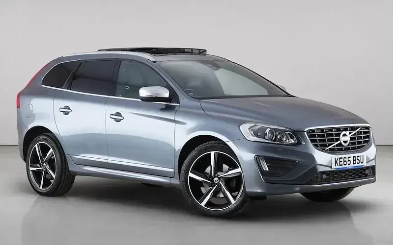 Used Volvo XC60 R-Design 190 HP (139 kW) 2016 SUV