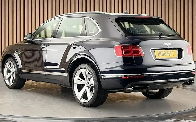Used Bentley Bentayga 550 HP (404 kW) 2018 Blue SUV