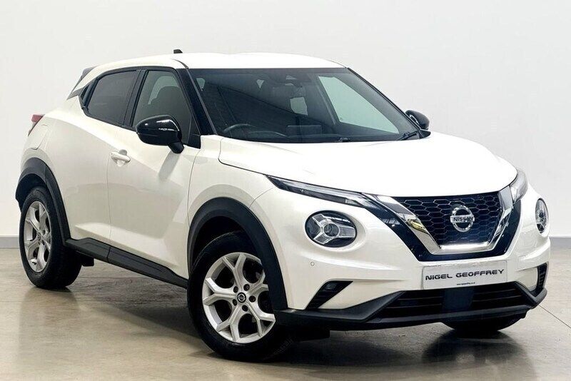 White Used 2020 Nissan Juke N-Connecta SUV | £12,810 (Good price) - Image 1/4