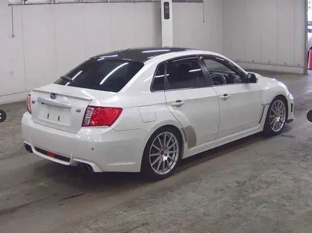Used Subaru Impreza 2012 White Hatchback