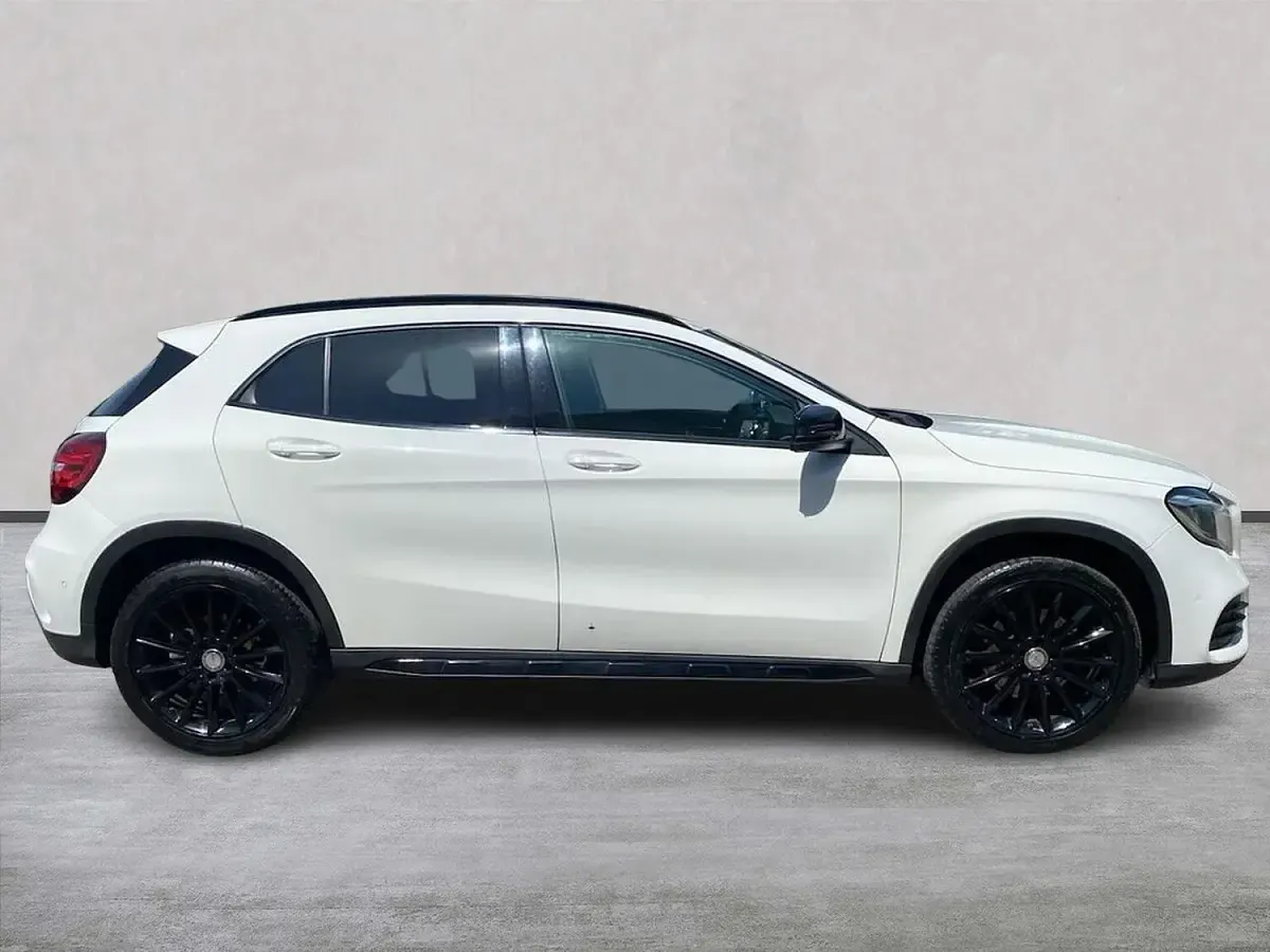 Used Mercedes GLA220 AMG Line Premium 2018 White SUV
