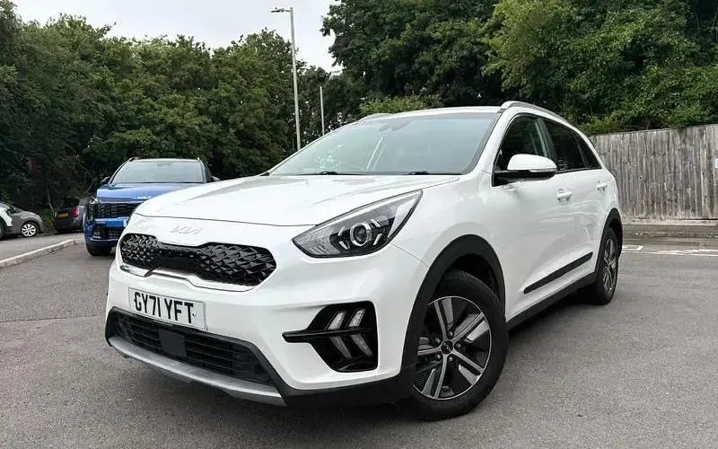 Used Kia Niro 141 HP (103 kW) 2022 White SUV