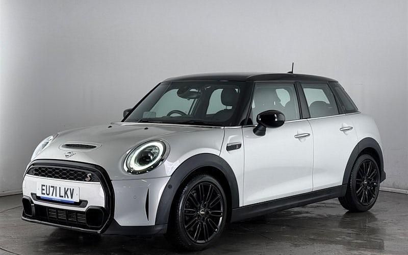 Used Mini Cooper S Exclusive 178 HP (130 kW) 2022 Hatchback
