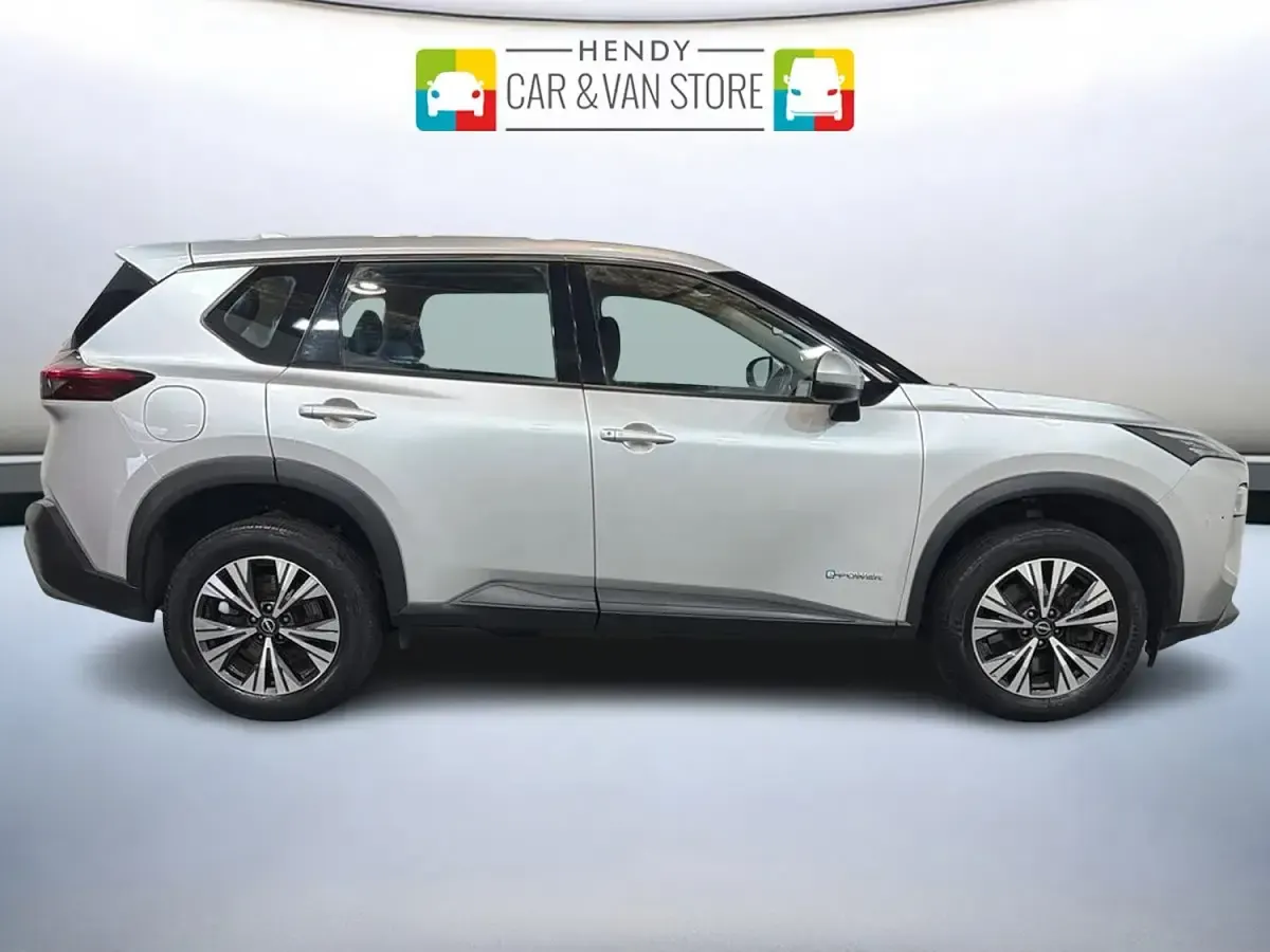 Used Nissan X-Trail Acenta Premium 213 HP (156 kW) 2024 Silver SUV