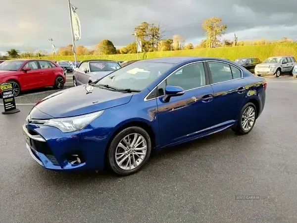 Used Toyota Avensis Business Edition 147 HP (108 kW) 2016 Blue Sedan
