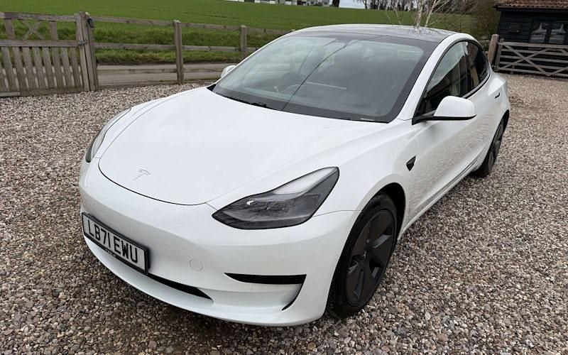 Used Tesla Model 3 Standard Range 366 kW (498 HP) 2021 White Sedan
