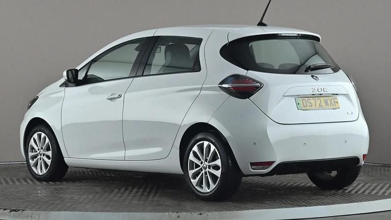 Used Renault Zoe SE 80 kW (110 HP) 2022 White Hatchback