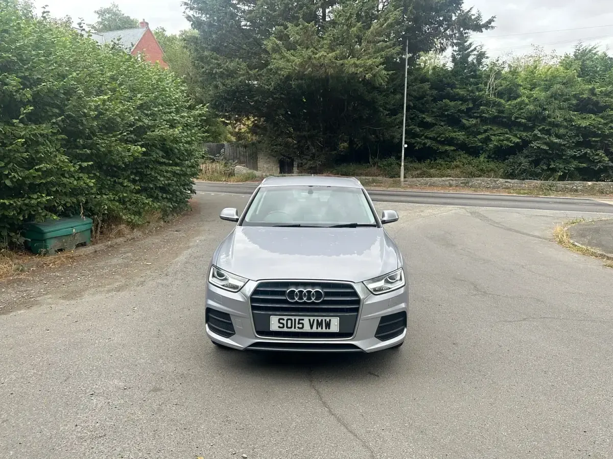 Used Audi Q3 Design 150 HP (110 kW) 2015 Silver SUV