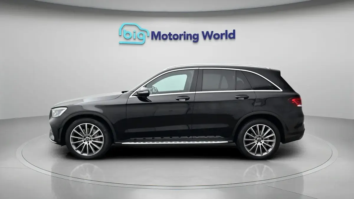 Used Mercedes GLC300 AMG line 241 HP (177 kW) 2019 SUV