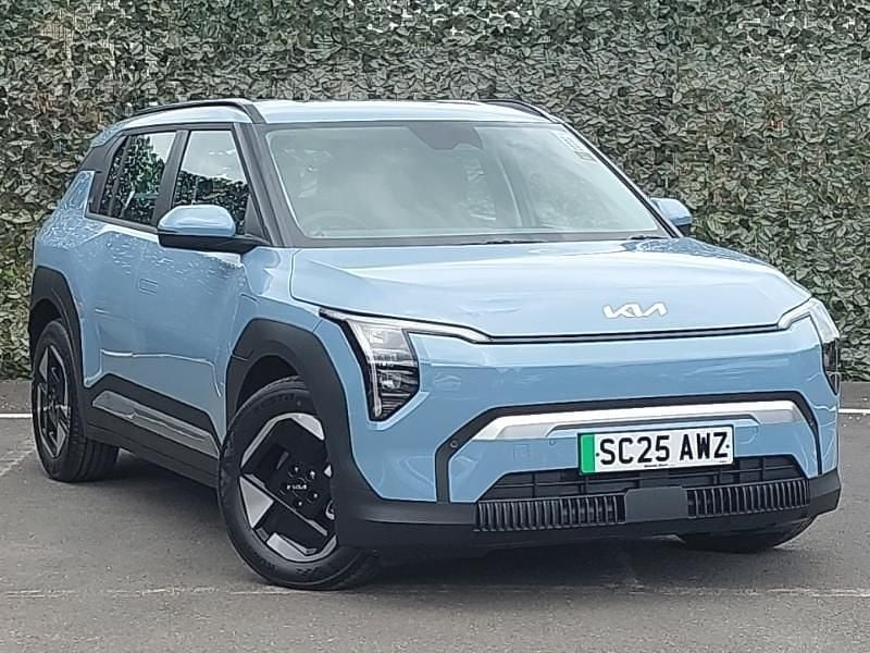 Premium paint frost blue New 2025 Kia EV3 Air SUV | £31,498 (Super price) - Image 1/4