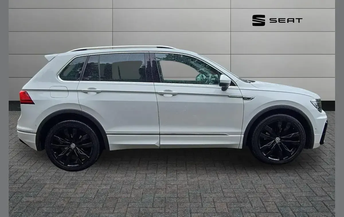 Used VW Tiguan SEL 226 HP (166 kW) 2020 White SUV