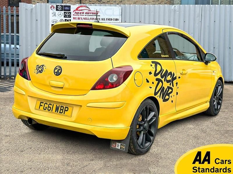 Used Vauxhall Corsa Edition 84 HP (61 kW) 2011 Yellow Hatchback