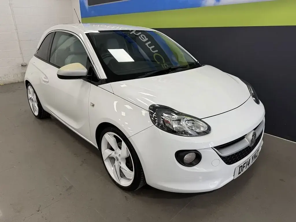 Używany Vauxhall Adam Edition 87 KM (63 kW) 2014 Biały Hatchback