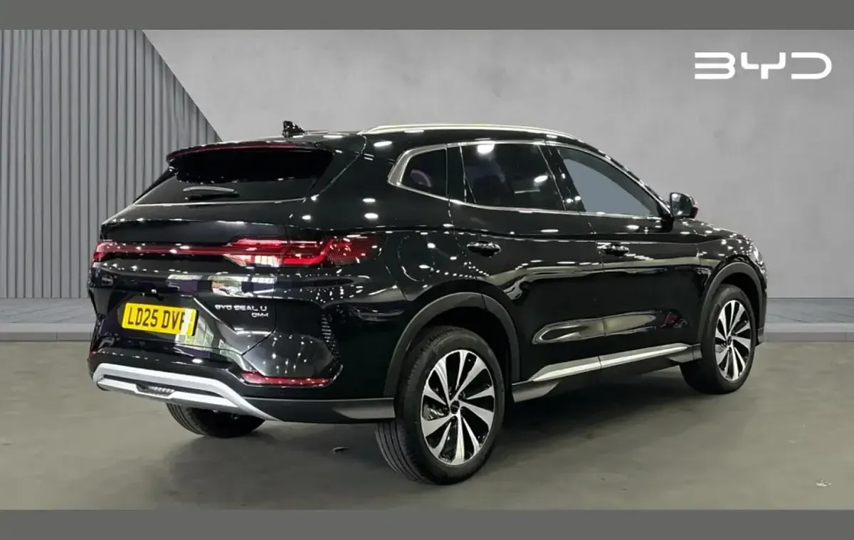Used BYD Seal U Comfort 218 HP (160 kW) 2025 Black SUV