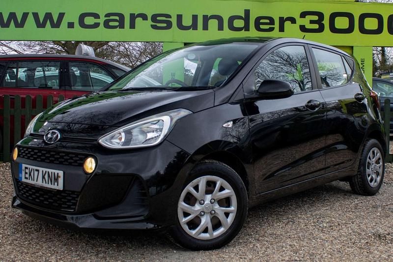 Used Hyundai i10 SE 66 HP (48 kW) 2017 Black Hatchback