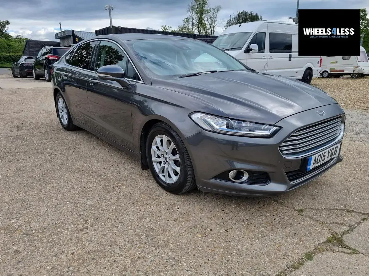 Used Ford Mondeo Titanium 150 HP (110 kW) 2015 Grey Hatchback