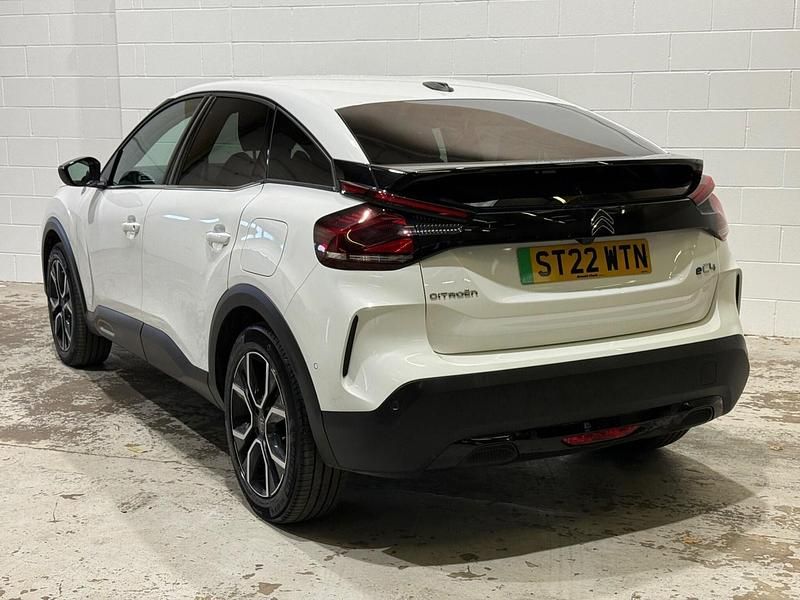Used Citroën e-C4 100 kW (136 HP) 2022 White Hatchback