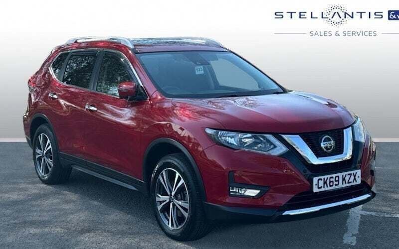 Red Used 2019 Nissan X-Trail N-Connecta SUV | £16,094 (Good price) - Image 1/4