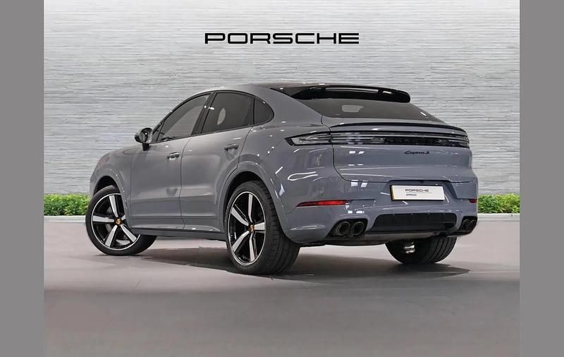 Used Porsche Cayenne S 468 HP (344 kW) 2023 Grey SUV