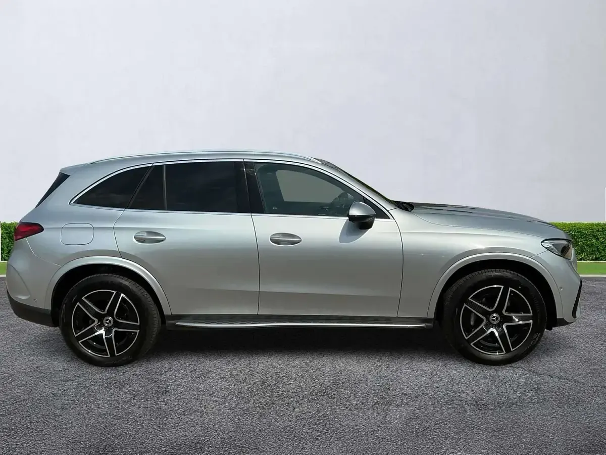 Used Mercedes GLC300e AMG line 313 HP (230 kW) 2025 Silver SUV