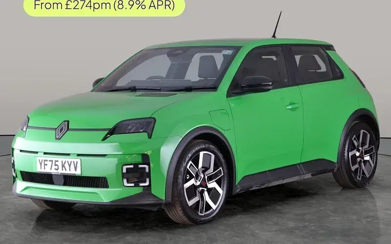 Used Renault 5 E-Tech Evolution 89 kW (122 HP) 2025 Hatchback