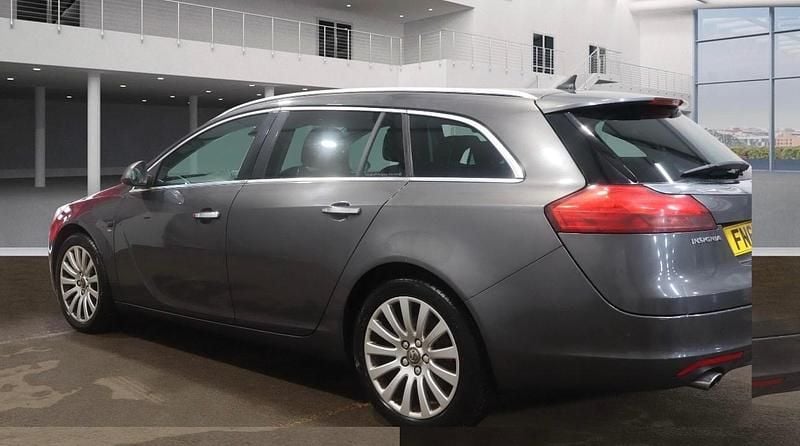 Used Vauxhall Insignia 160 HP (117 kW) 2010 Grey Estate
