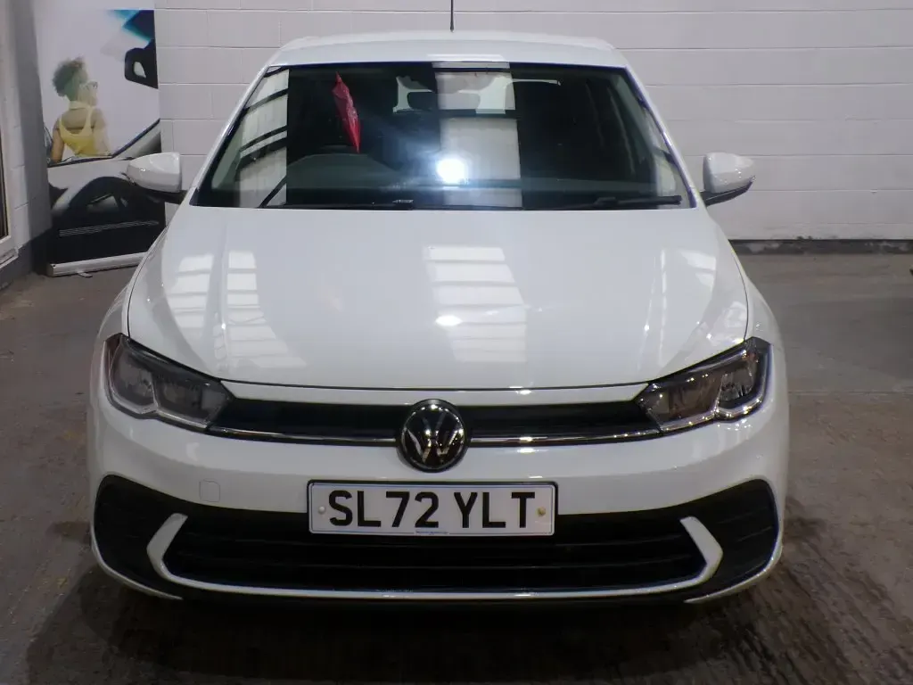 Begagnad VW Polo Life 95 HK (69 kW) 2022 Vit Halvkombi