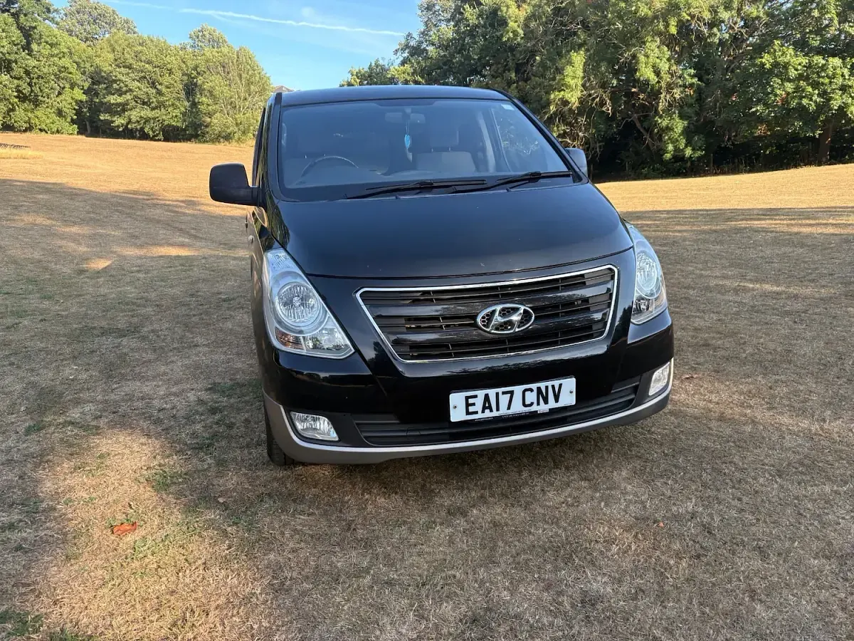 Used Hyundai I800 SE 134 HP (98 kW) 2017 Black MPV